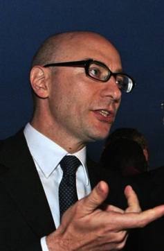 Mario Vattani